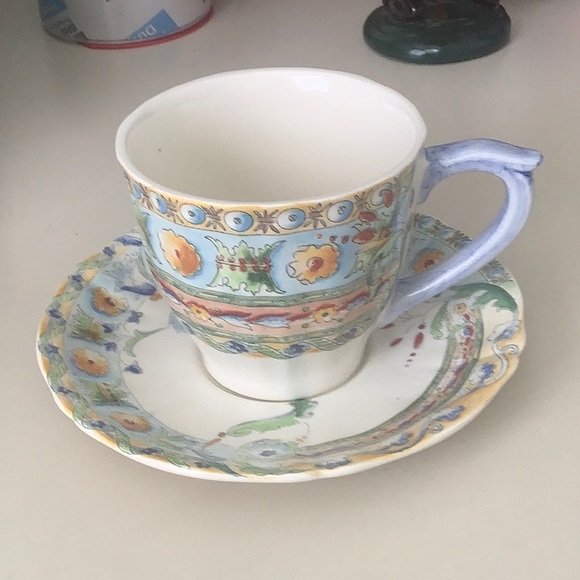 COPY - COPY - Vintage Gien French China 4 Cups and 4 Saucers/ Tea Set - Picture 3 of 8